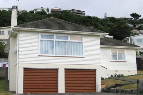 Photo of property in 6 Breton Grove, Kingston, Wellington, 6021