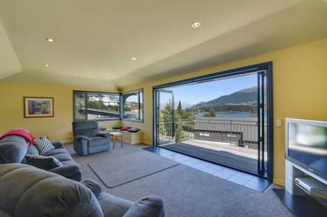 Photo of property in 536a Peninsula Road, Kelvin Heights, Queenstown, 9300