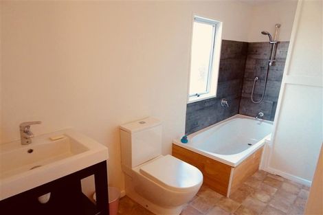 Photo of property in 17a Aotea Street, Welbourn, New Plymouth, 4312