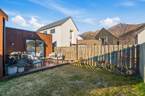 Photo of property in 26 Red Cottage Drive, Lake Hayes, Queenstown, 9304