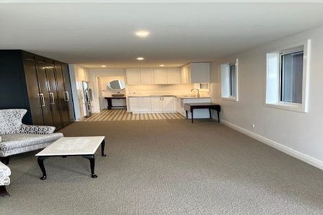 Photo of property in 129a Marine Parade, Mount Maunganui, 3116