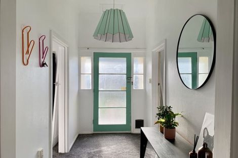 Photo of property in 23 Wharfe Street, South Hill, Oamaru, 9400