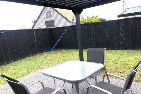 Photo of property in 2/14 Mitcham Avenue, Forest Lake, Hamilton, 3200