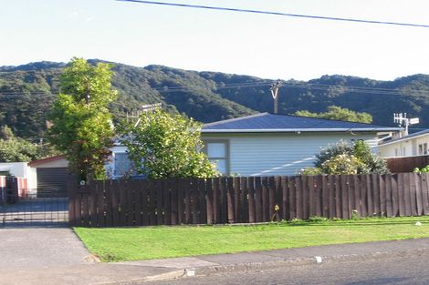 Photo of property in 15 Karamu Crescent, Wainuiomata, Lower Hutt, 5014