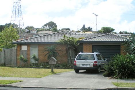 Photo of property in 5 Broadfield Street, Massey, Auckland, 0614