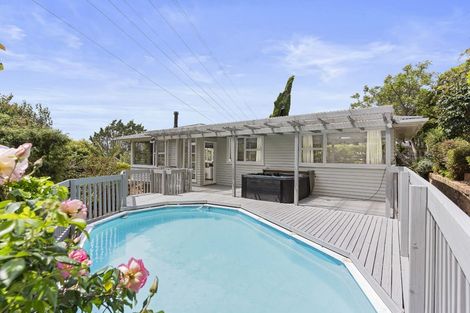 Photo of property in 71 Hendry Avenue, Hillsborough, Auckland, 1042