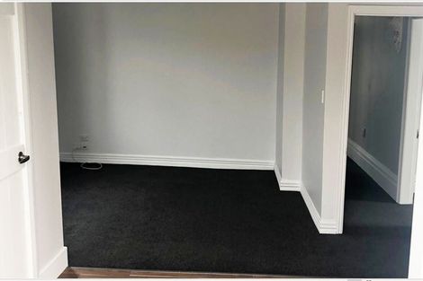 Photo of property in 94 Olliviers Road, Phillipstown, Christchurch, 8011