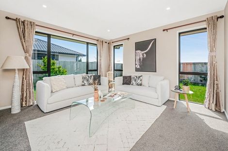 Photo of property in 17 Exeter Lane, Rolleston, 7614