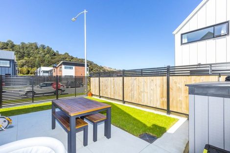 Photo of property in 1 Raeble Walkington Lane, Wallaceville, Upper Hutt, 5018