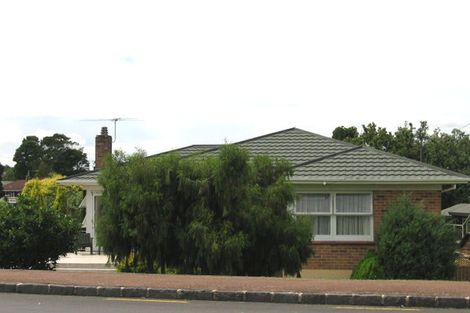 Photo of property in 512 Blockhouse Bay Road, Blockhouse Bay, Auckland, 0600