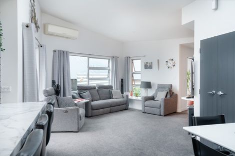 Photo of property in 6 Pointon Glade, Grandview Heights, Hamilton, 3200