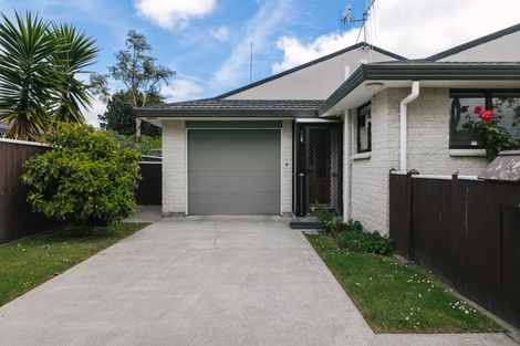 Photo of property in 4 Mcarthur Street, Terrace End, Palmerston North, 4410