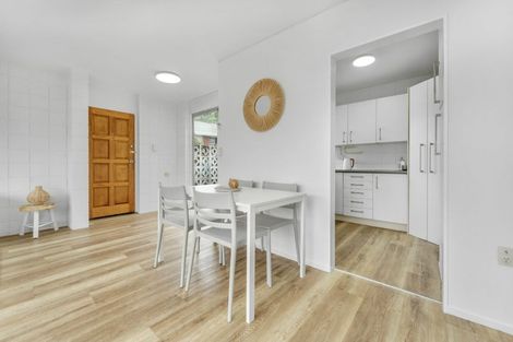 Photo of property in 1/42 Bentley Avenue, Glenfield, Auckland, 0629