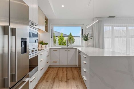 Photo of property in 5 Cotula Way, Papamoa Beach, Papamoa, 3118