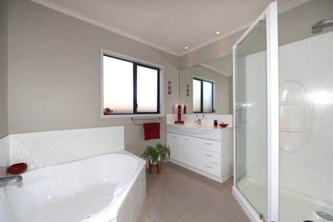 Photo of property in 12 Inglis Place, Mahora, Hastings, 4120