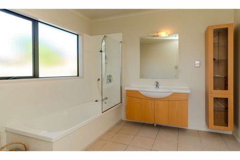 Photo of property in 21a Oakridge Drive, Kerikeri, 0230