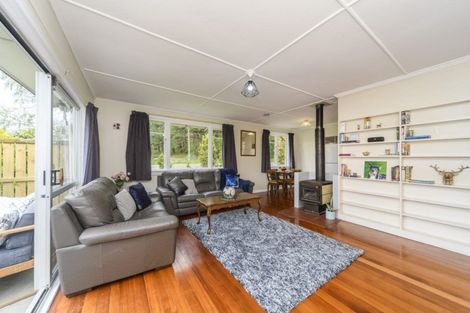 Photo of property in 37 Fitzherbert East Road, Aokautere, Palmerston North, 4471