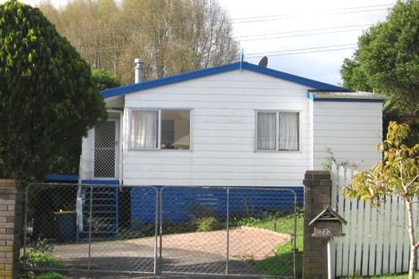 Photo of property in 23 Imperial Place, Henderson, Auckland, 0612