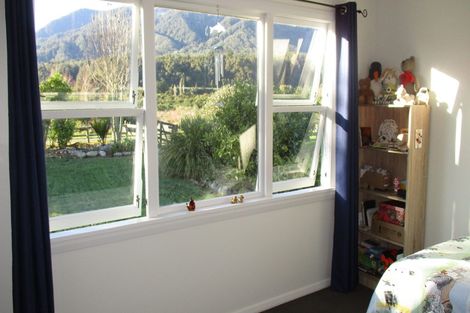 Photo of property in 543 Umere Road, Karamea, 7893