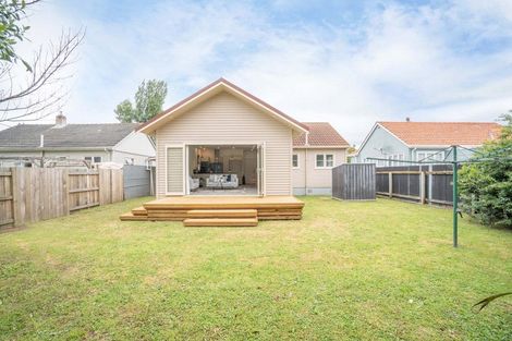 Photo of property in 40 Oxford Street, Hokowhitu, Palmerston North, 4410