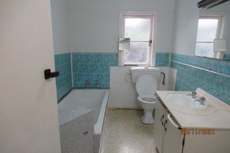 Photo of property in 20 Hastie Avenue, Mangere Bridge, Auckland, 2022