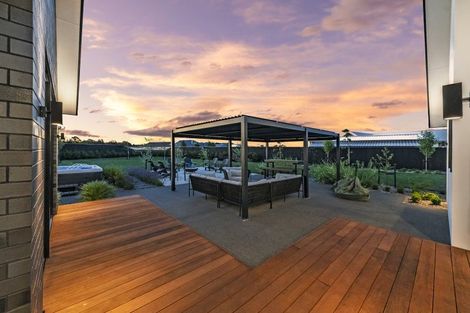 Photo of property in 42 Ridgeland Way, West Melton, 7618