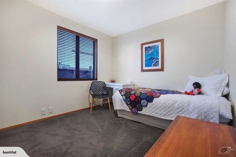 Photo of property in 65 Forrest Hill Road, Milford, Auckland, 0620