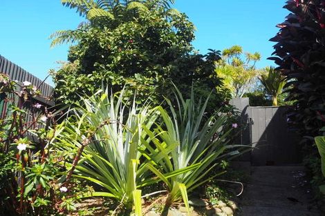 Photo of property in 134g Huatoki Street, Frankleigh Park, New Plymouth, 4310