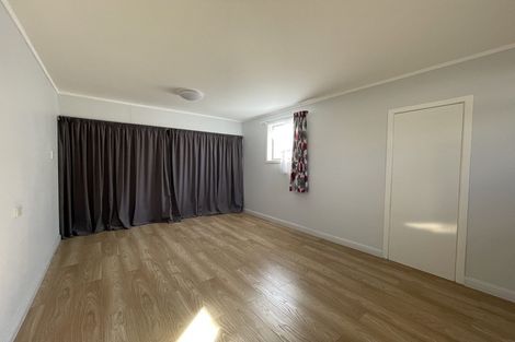 Photo of property in 1/12 Tonar Street, Northcote, Auckland, 0627