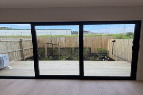 Photo of property in 23 Awhi Lane, Massey, 0614