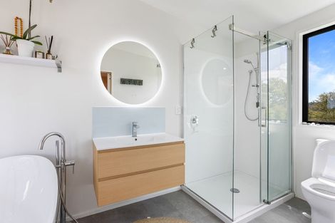 Photo of property in 24 Noakes Hill Road, Puhoi, Silverdale, 0994