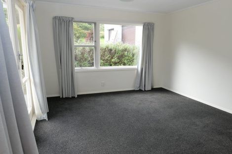 Photo of property in 16 Kotare Street, Waikanae, 5036