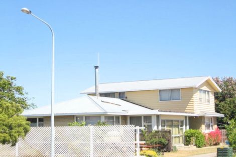 Photo of property in 3 Tahuna Street, Wainoni, Christchurch, 8061
