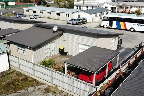 Photo of property in 70 Queen Street, Westport, 7825