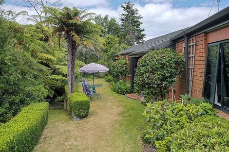 Photo of property in 42 Guildford Drive, Paraparaumu, 5032