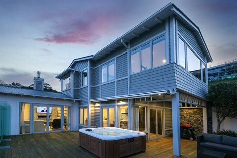 Photo of property in 2 Challenger Lane, Redcliffs, Christchurch, 8081