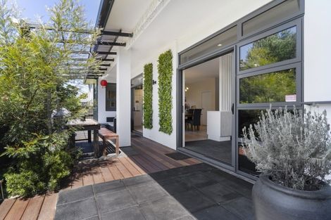 Photo of property in 6 Ella Place, Papamoa Beach, Papamoa, 3118