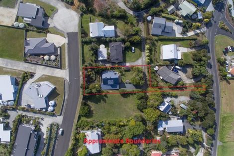 Photo of property in 8 Haekaro Lane, Cable Bay, 0420