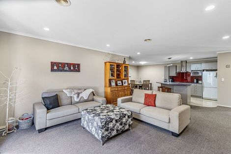 Photo of property in 7a Shrule Place, Huntington, Hamilton, 3210