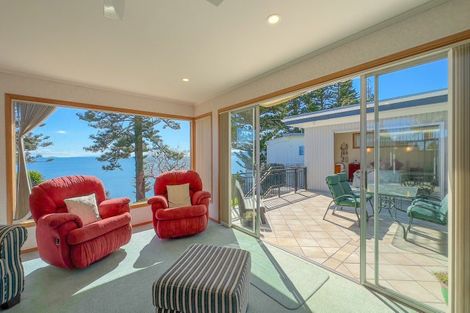 Photo of property in 250 Thames Coast Sh25 Road, Thornton Bay, Thames, 3575