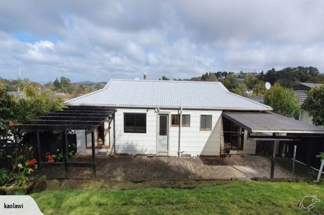 Photo of property in 90 Stapleford Crescent, Browns Bay, Auckland, 0630