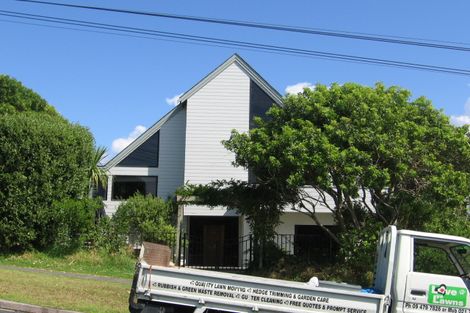 Photo of property in 2/36 Rothesay Bay Road, Rothesay Bay, Auckland, 0630