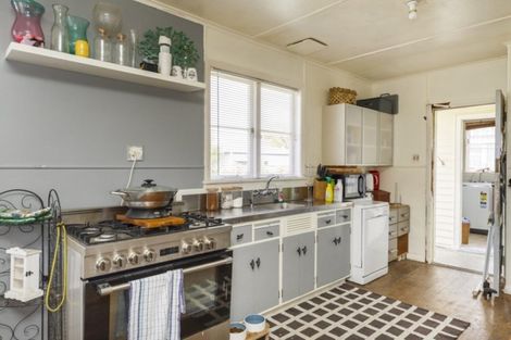 Photo of property in 36 Liverpool Street, Takaro, Palmerston North, 4412