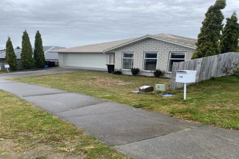 Photo of property in 20 Fairfax Crescent, Pyes Pa, Tauranga, 3112