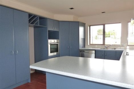 Photo of property in 75 Barbados Way, One Tree Point, 0118