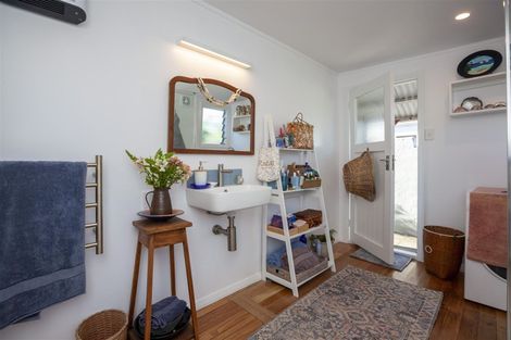 Photo of property in 29 Margaret Road, Raumati Beach, Paraparaumu, 5032