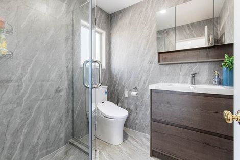 Photo of property in 13 Oakridge Way, Northpark, Auckland, 2013