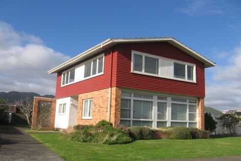 Photo of property in 64 Wai-iti Crescent, Woburn, Lower Hutt, 5010