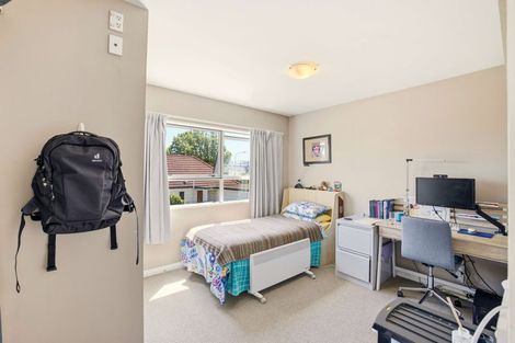 Photo of property in 8a Broadbent Street, Riccarton, Christchurch, 8041