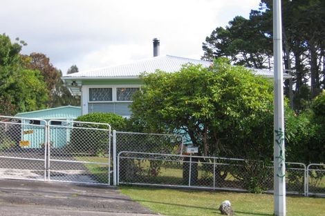 Photo of property in 20 Glendene Avenue, Glendene, Auckland, 0602